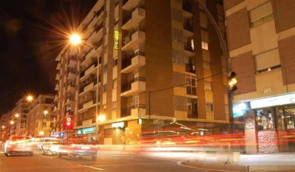 Hostal Los Infantes Salamanca Kültér fotó